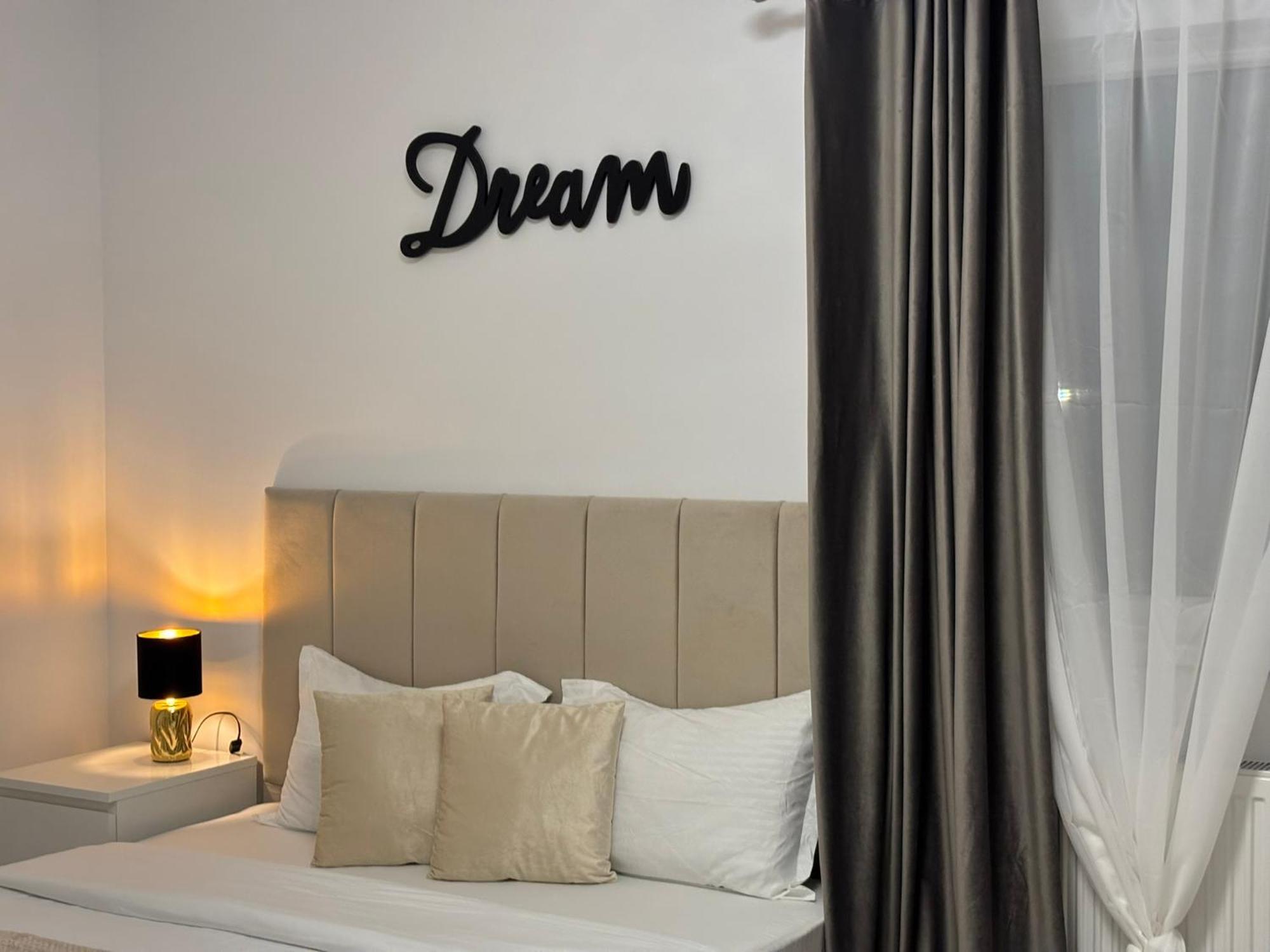Dream Apartament Bistriţa Dış mekan fotoğraf